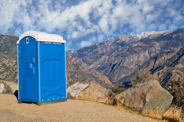 Best Portable restroom trailer rental  in El Paso, IL