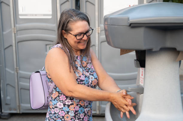 Porta potty rental for festivals in El Paso, IL